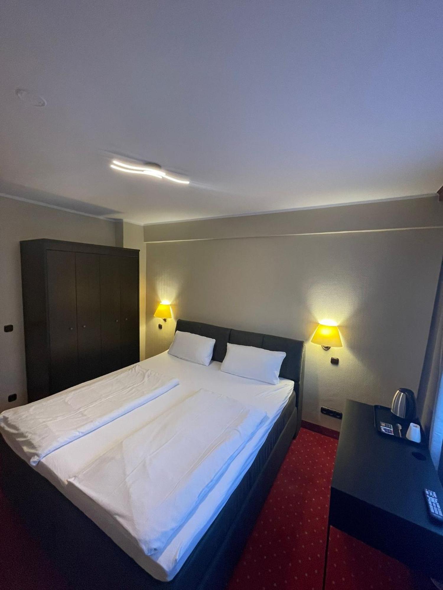 Sun Hotel Ессен Екстер'єр фото