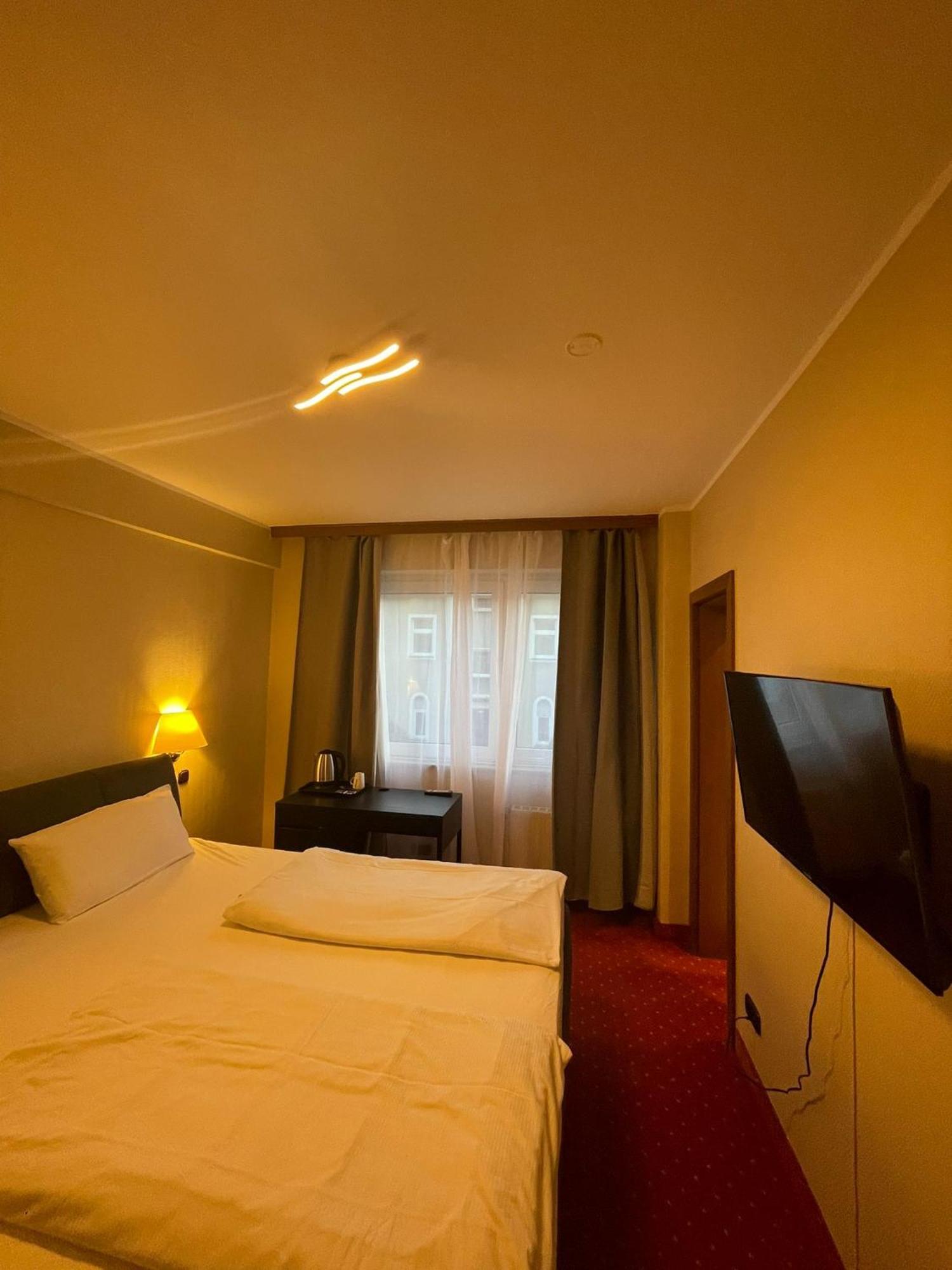 Sun Hotel Ессен Екстер'єр фото
