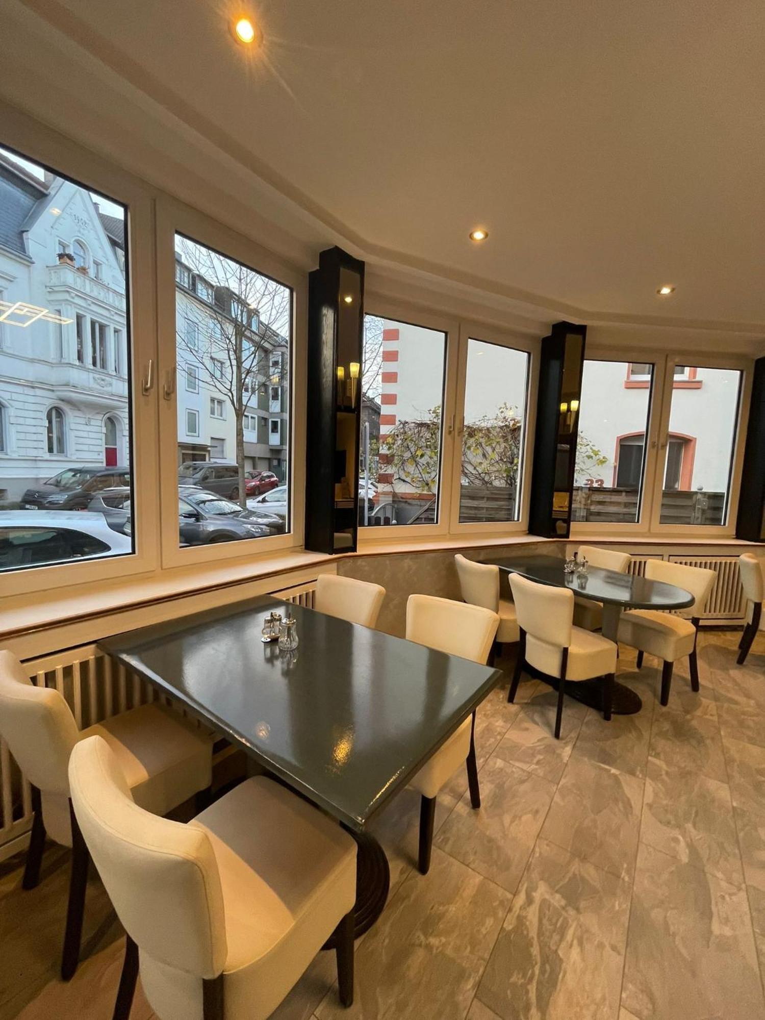 Sun Hotel Ессен Екстер'єр фото