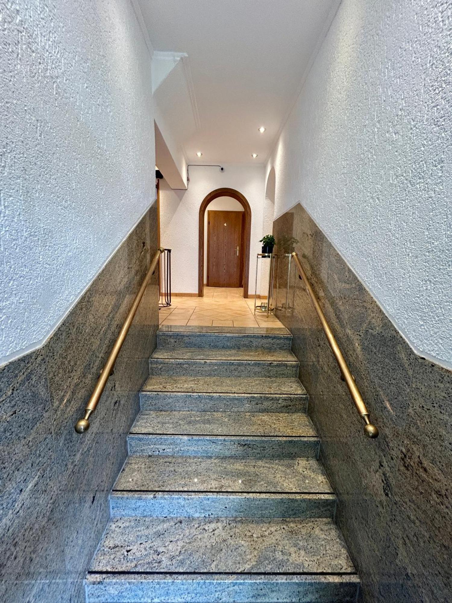 Sun Hotel Ессен Екстер'єр фото